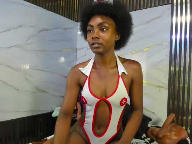 Ashazuri live cam on BongaCams