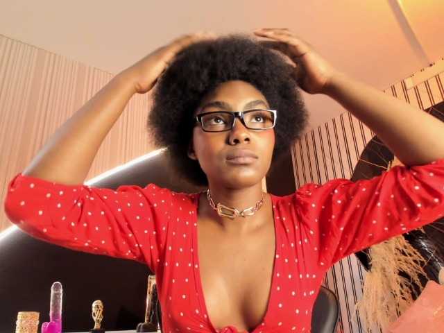 Ashazuri live cam on BongaCams