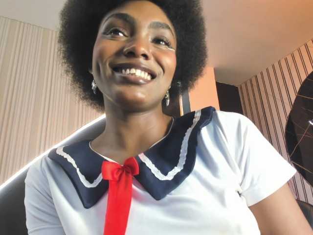 Ashazuri live cam on BongaCams