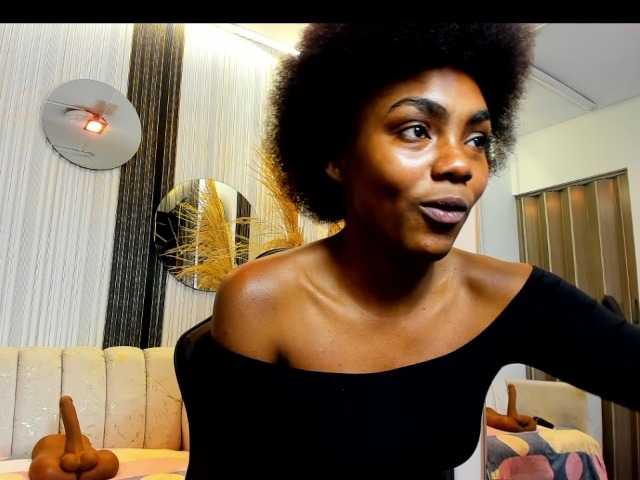 Ashazuri live cam on BongaCams