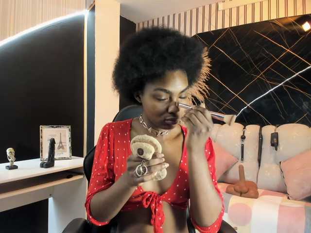 Ashazuri live cam on BongaCams