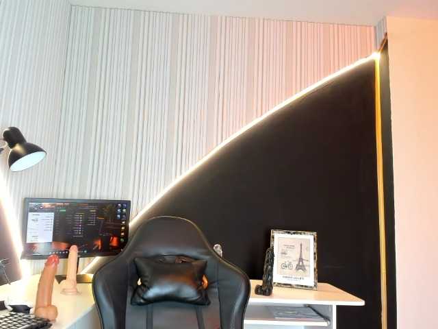 Ashazuri live cam on BongaCams
