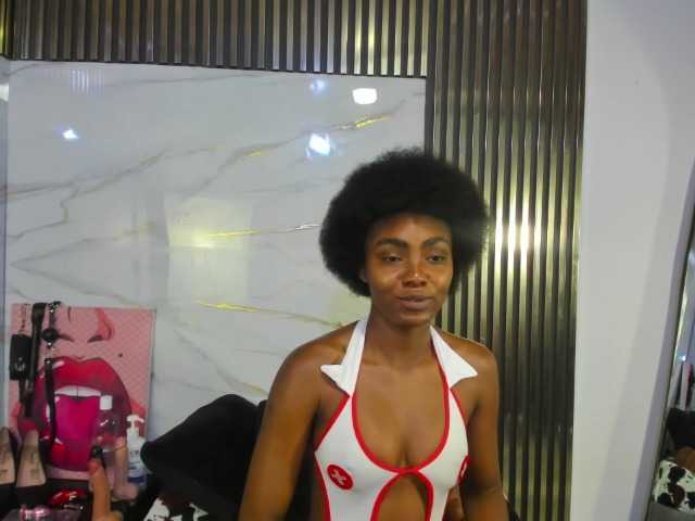 Ashazuri live cam on BongaCams