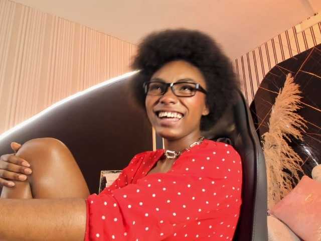Ashazuri live cam on BongaCams