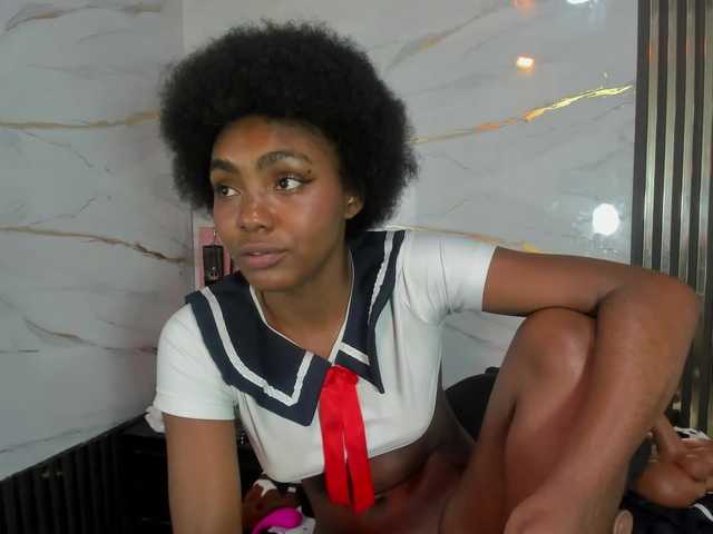 Ashazuri live cam on BongaCams