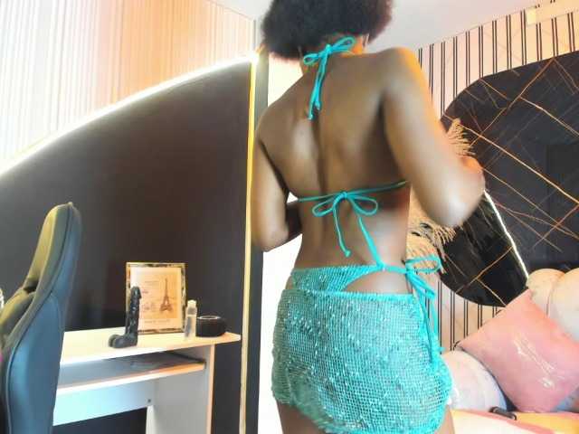 Ashazuri live cam on BongaCams