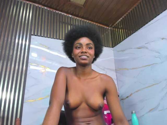 Ashazuri live cam on BongaCams