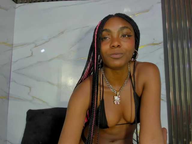 Ashazuri live cam on BongaCams