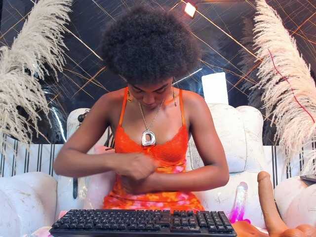 Ashazuri live cam on BongaCams