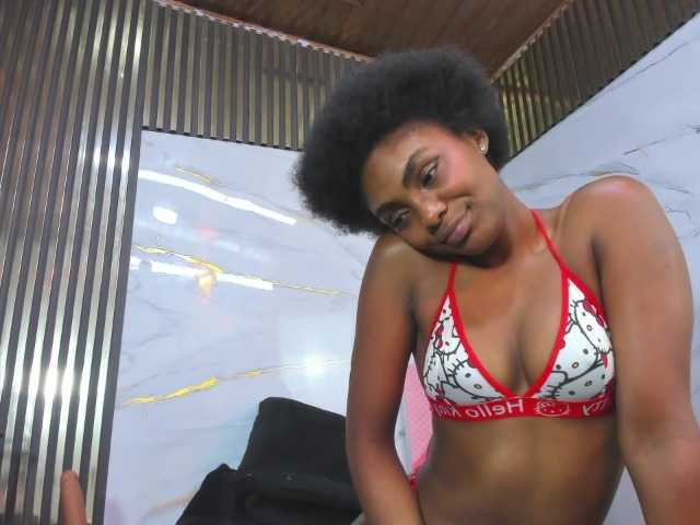 Ashazuri live cam on BongaCams