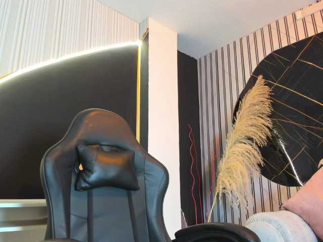 Ashazuri live cam on BongaCams