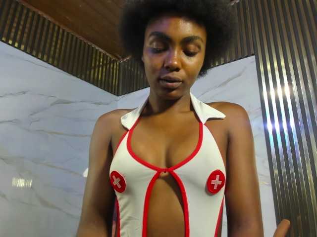 Ashazuri live cam on BongaCams