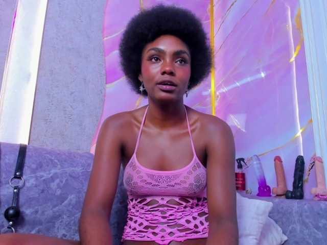 Ashazuri live cam on BongaCams