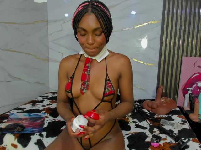 Ashazuri live cam on BongaCams
