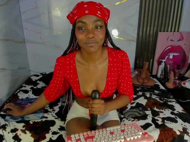 Ashazuri live cam on BongaCams