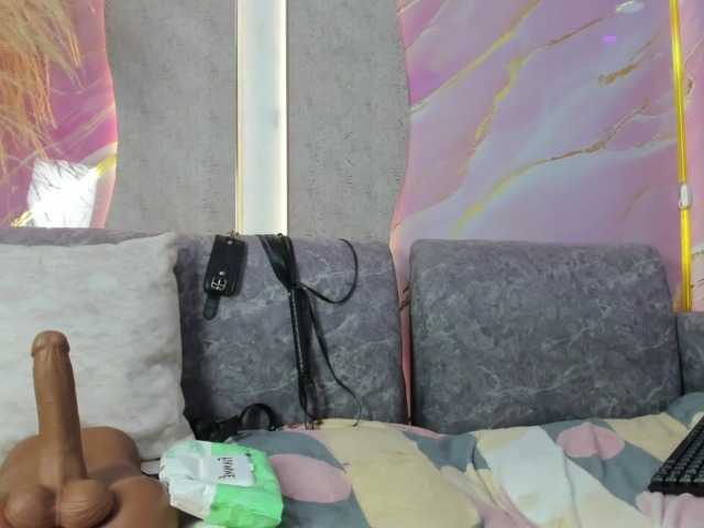Ashazuri live cam on BongaCams