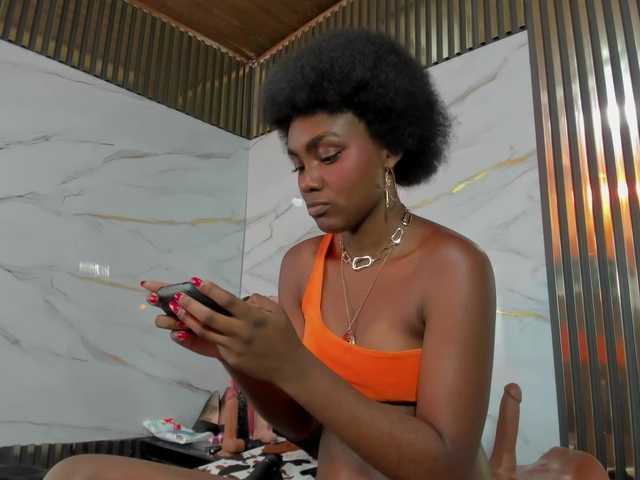 Ashazuri live cam on BongaCams