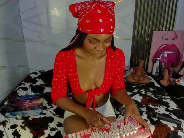 Ashazuri live cam on BongaCams