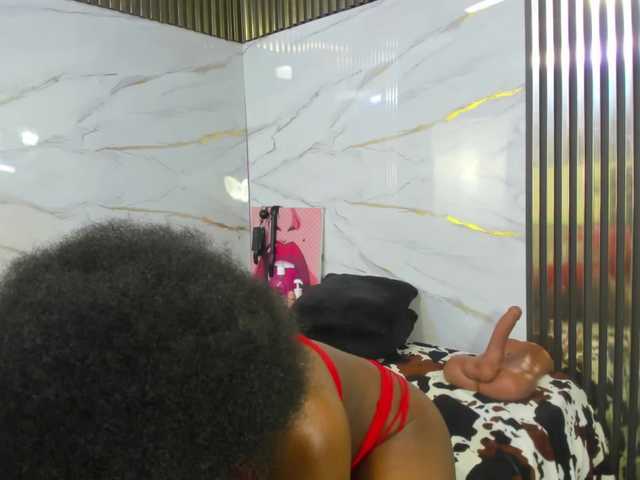 Ashazuri live cam on BongaCams
