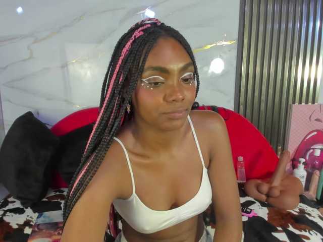 Ashazuri live cam on BongaCams
