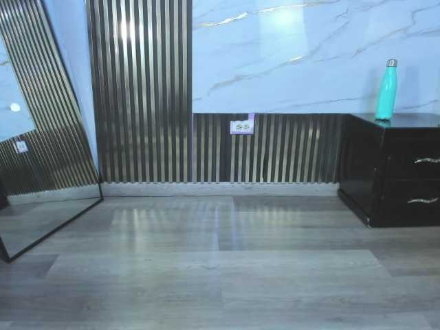 Ashazuri live cam on BongaCams