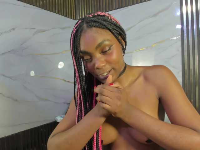 Ashazuri live cam on BongaCams