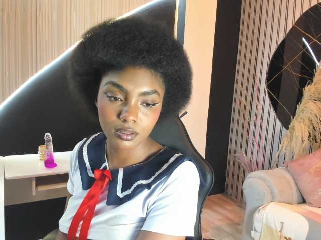 Ashazuri live cam on BongaCams