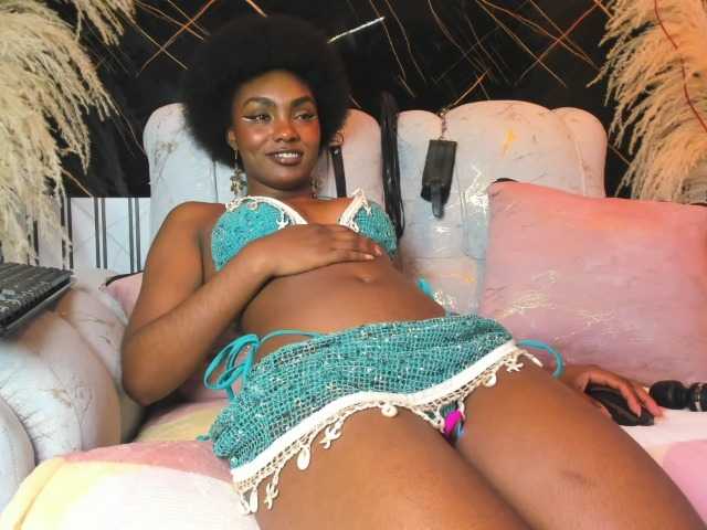 Ashazuri live cam on BongaCams