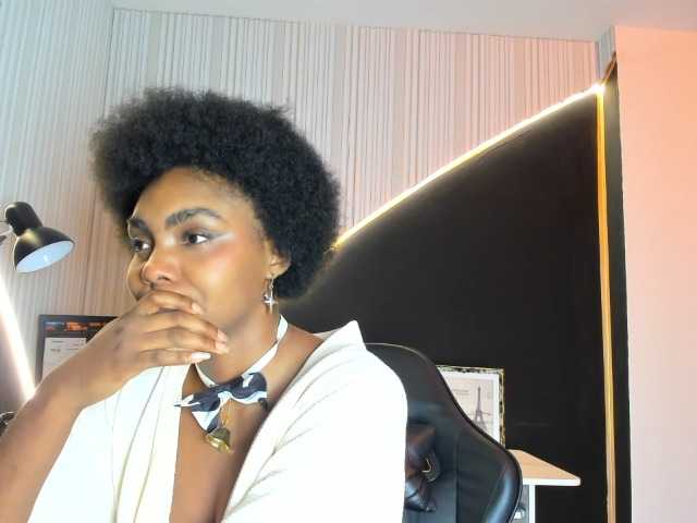 Ashazuri live cam on BongaCams