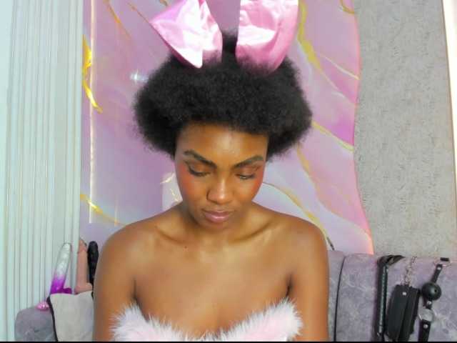 Ashazuri live cam on BongaCams