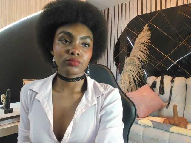 Ashazuri live cam on BongaCams