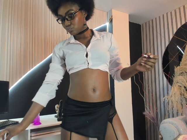 Ashazuri live cam on BongaCams