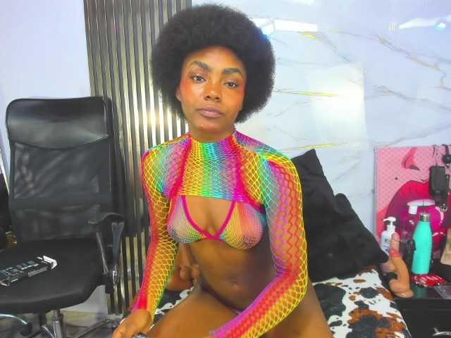 Ashazuri live cam on BongaCams