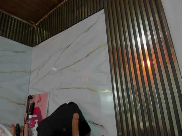 Ashazuri live cam on BongaCams