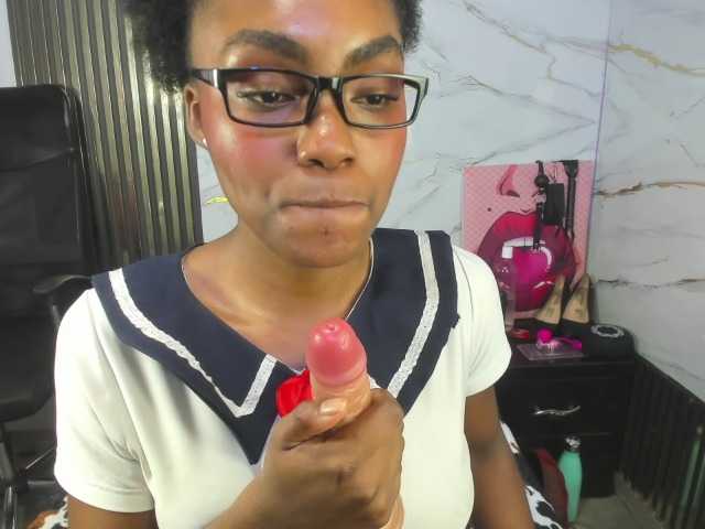 Ashazuri live cam on BongaCams