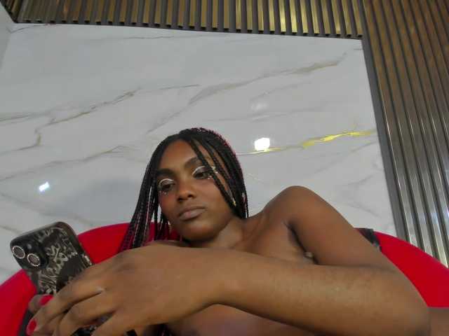 Ashazuri live cam on BongaCams