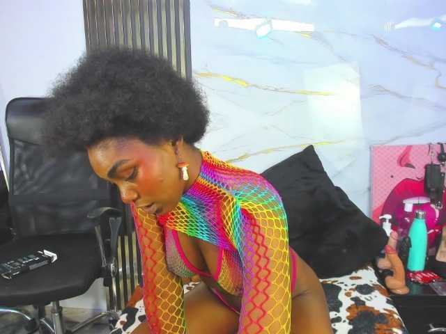 Ashazuri live cam on BongaCams
