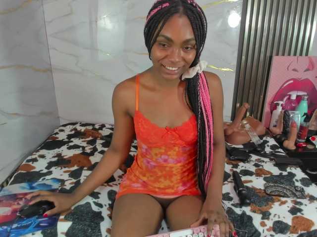 Ashazuri live cam on BongaCams