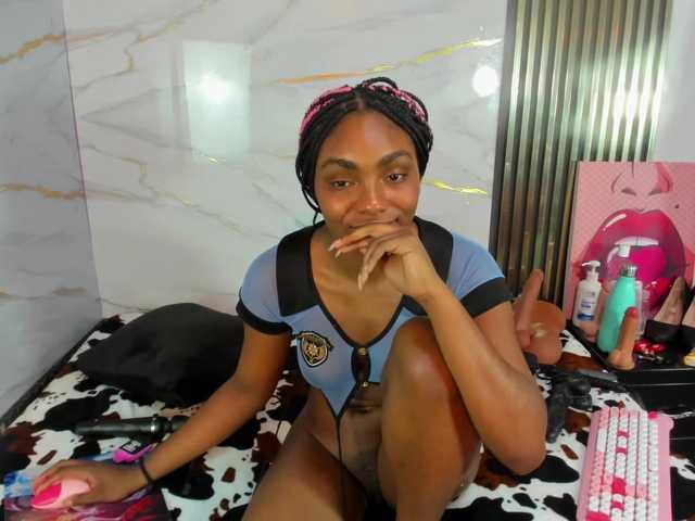 Ashazuri live cam on BongaCams