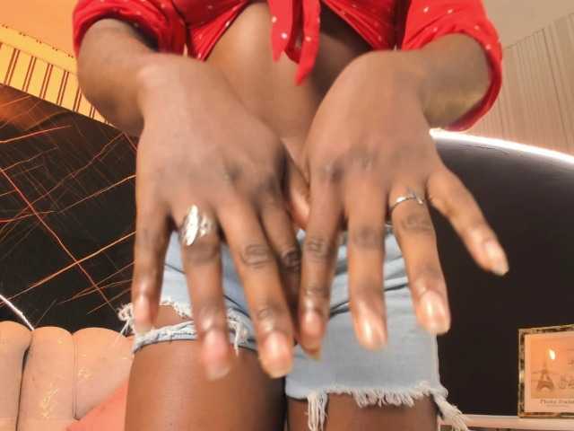 Ashazuri live cam on BongaCams