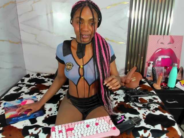 Ashazuri live cam on BongaCams