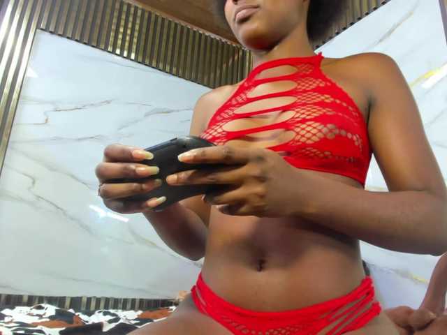 Ashazuri live webcam show