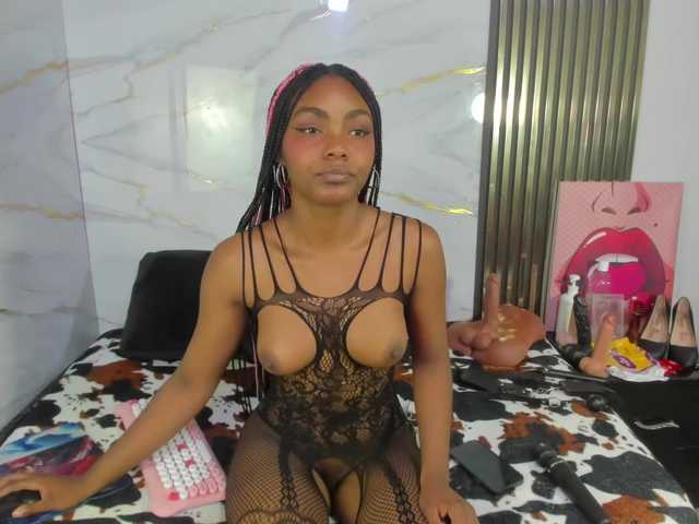 Ashazuri live cam on BongaCams