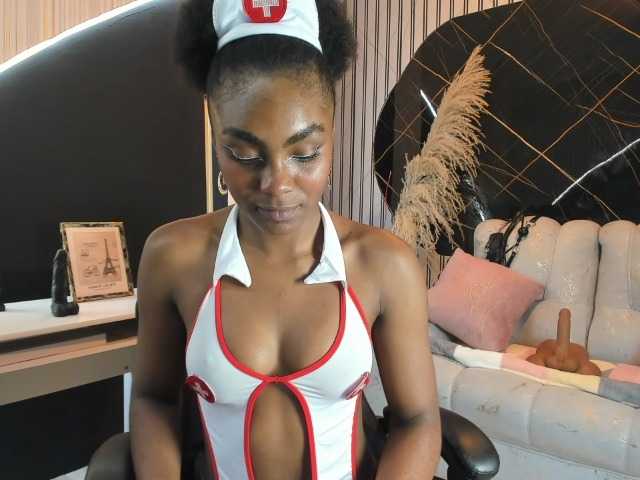 Ashazuri live cam on BongaCams