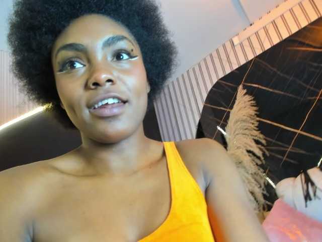 Ashazuri live cam on BongaCams