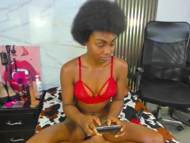 Ashazuri live cam on BongaCams