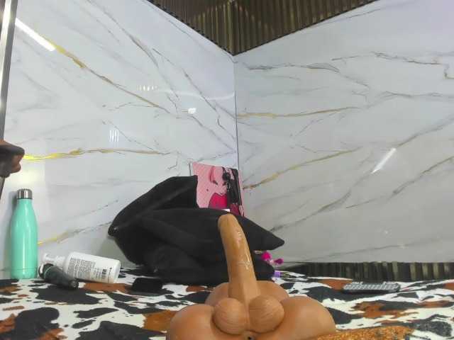 Ashazuri live cam on BongaCams