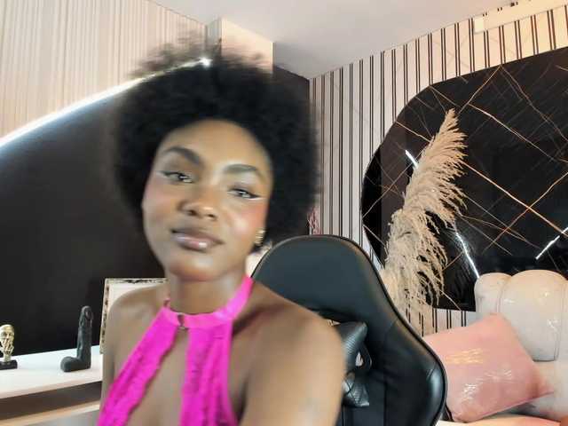 Ashazuri live cam on BongaCams