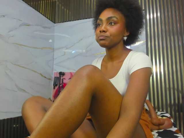 Ashazuri live cam on BongaCams