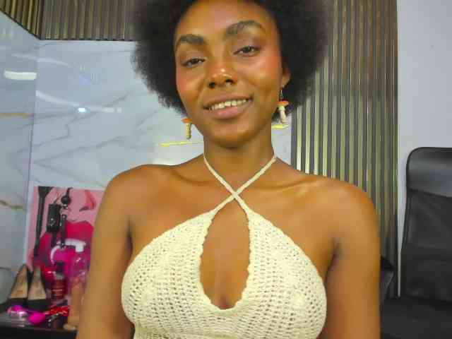 Ashazuri Live Webcam on BongaCams